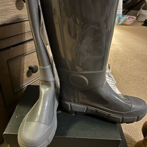 Gray Rubber Rain Boots